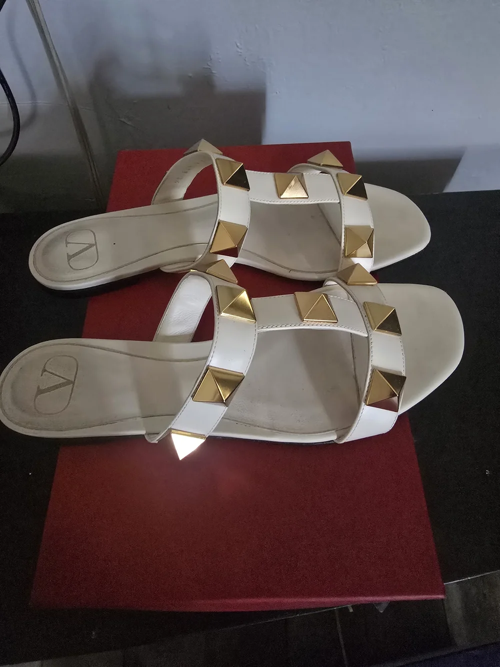 Valentino White Leather Slide Sandals with Gold Pyramid Studs - Picture 4 of 6